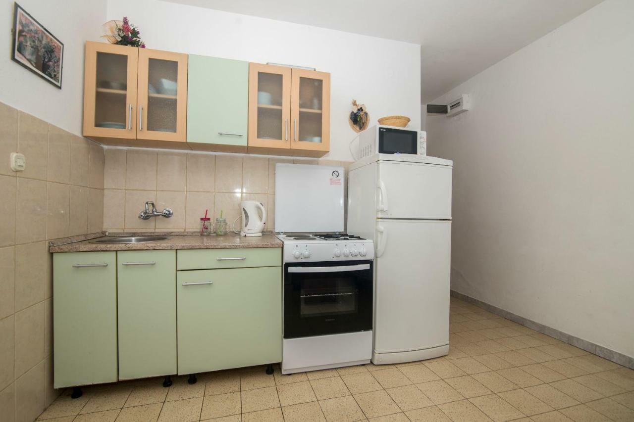 Apartments Tonin Ivan Dolac Exterior foto