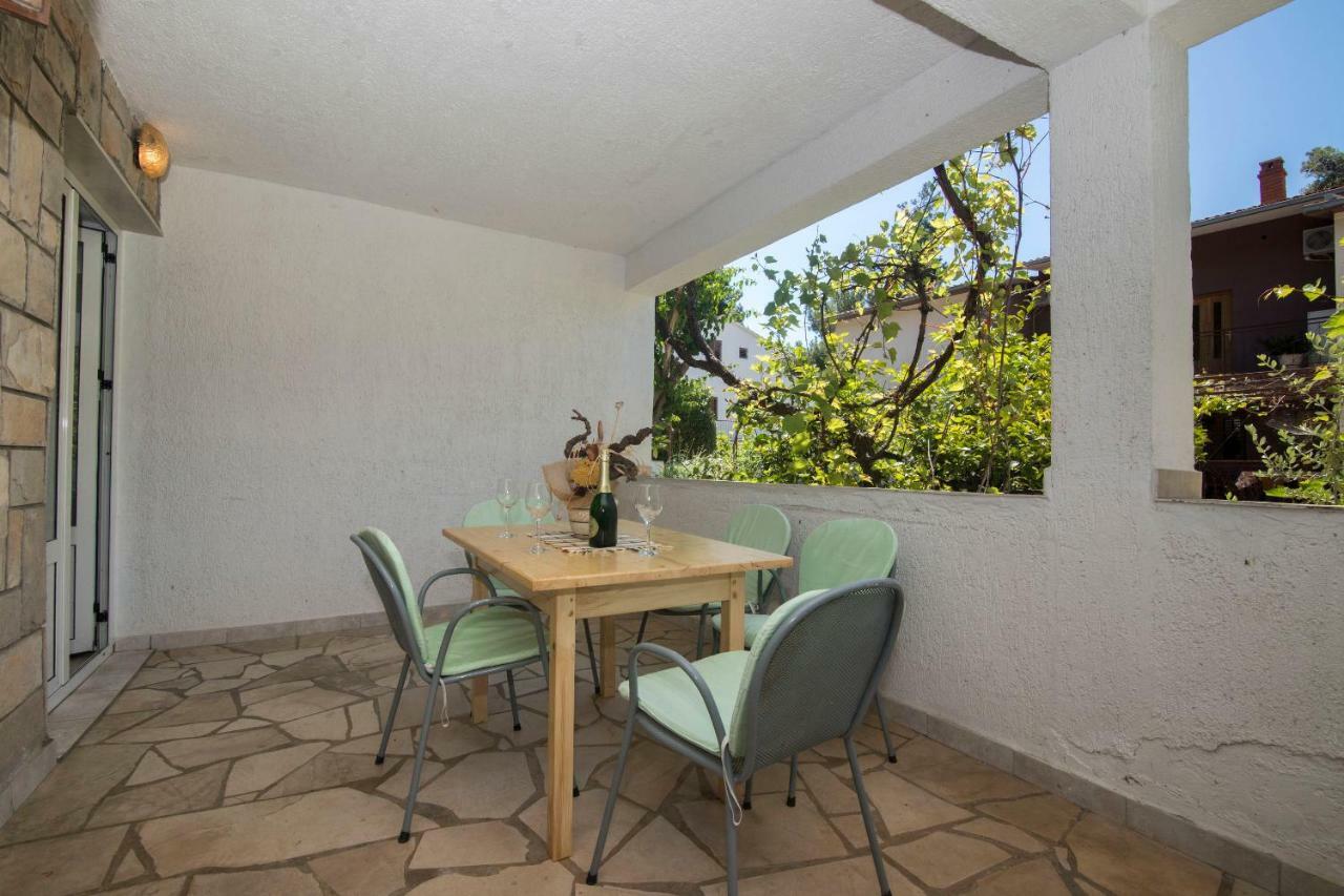 Apartments Tonin Ivan Dolac Exterior foto